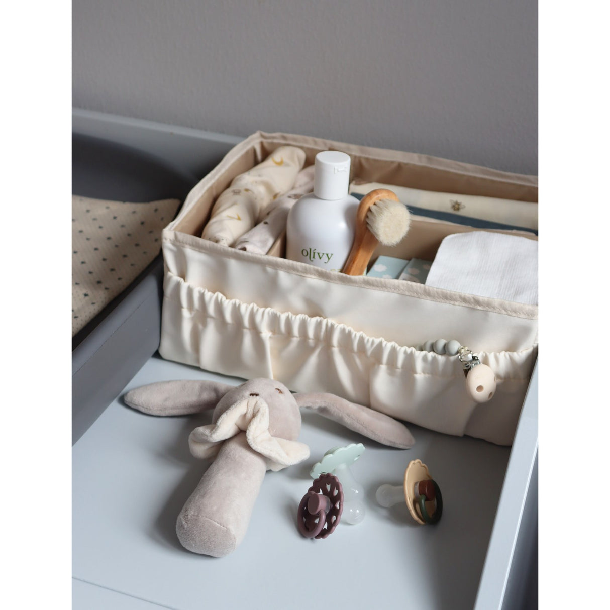 That's Mine Light Creme Lily Nursing Organizer