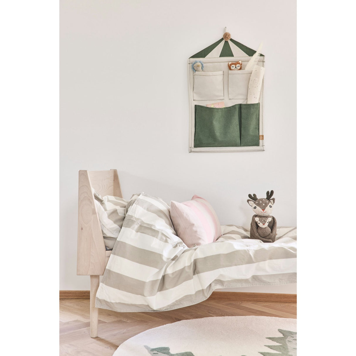 OYOY Clay/Green Circus Wall Oppbevaring 2