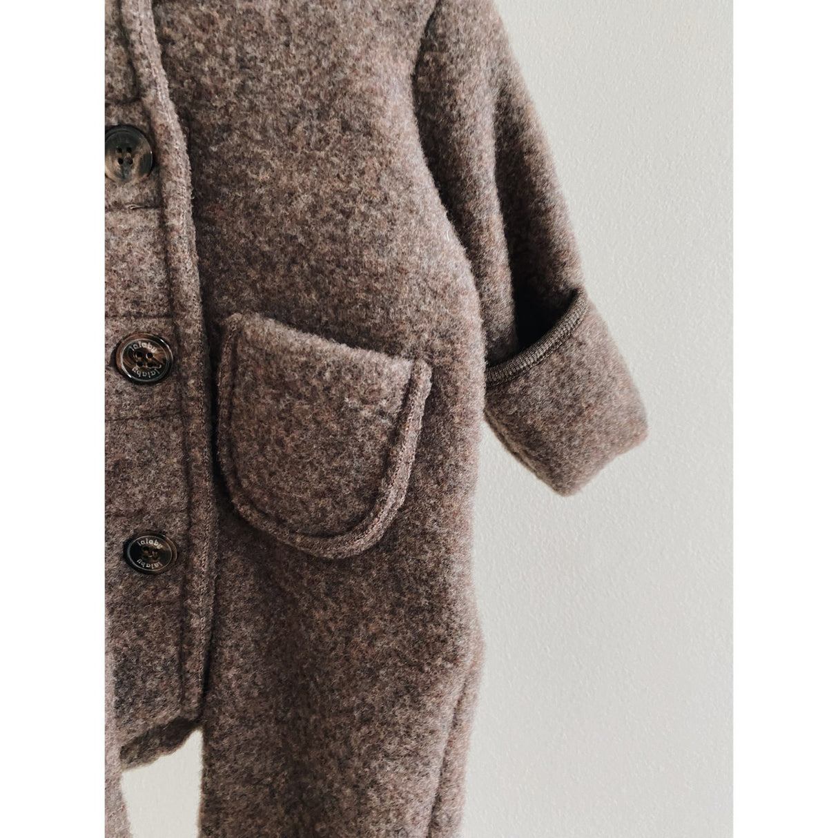 Lalaby Chocolate Teddybjørn Heldrakt