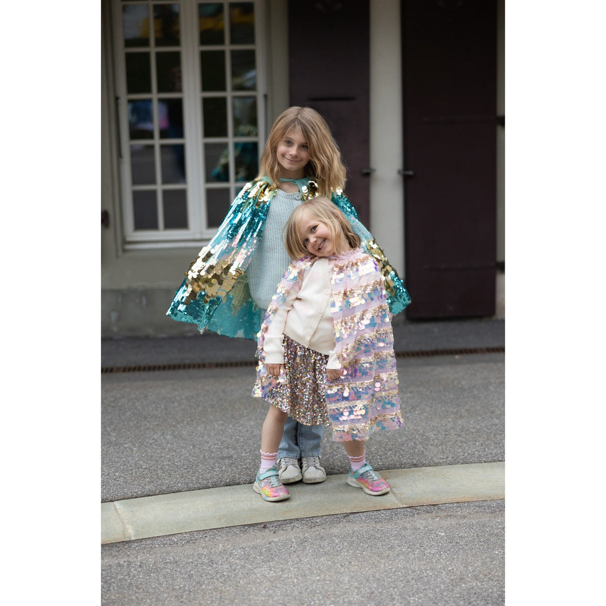 Great Pretenders The 5th Avenue Paillette Cape, Gold/Light Pink
