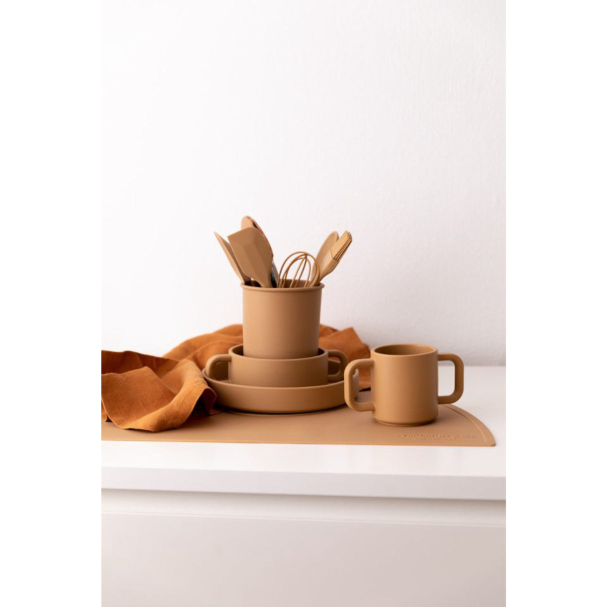 Everleigh & Me Rust Spisestue Sett