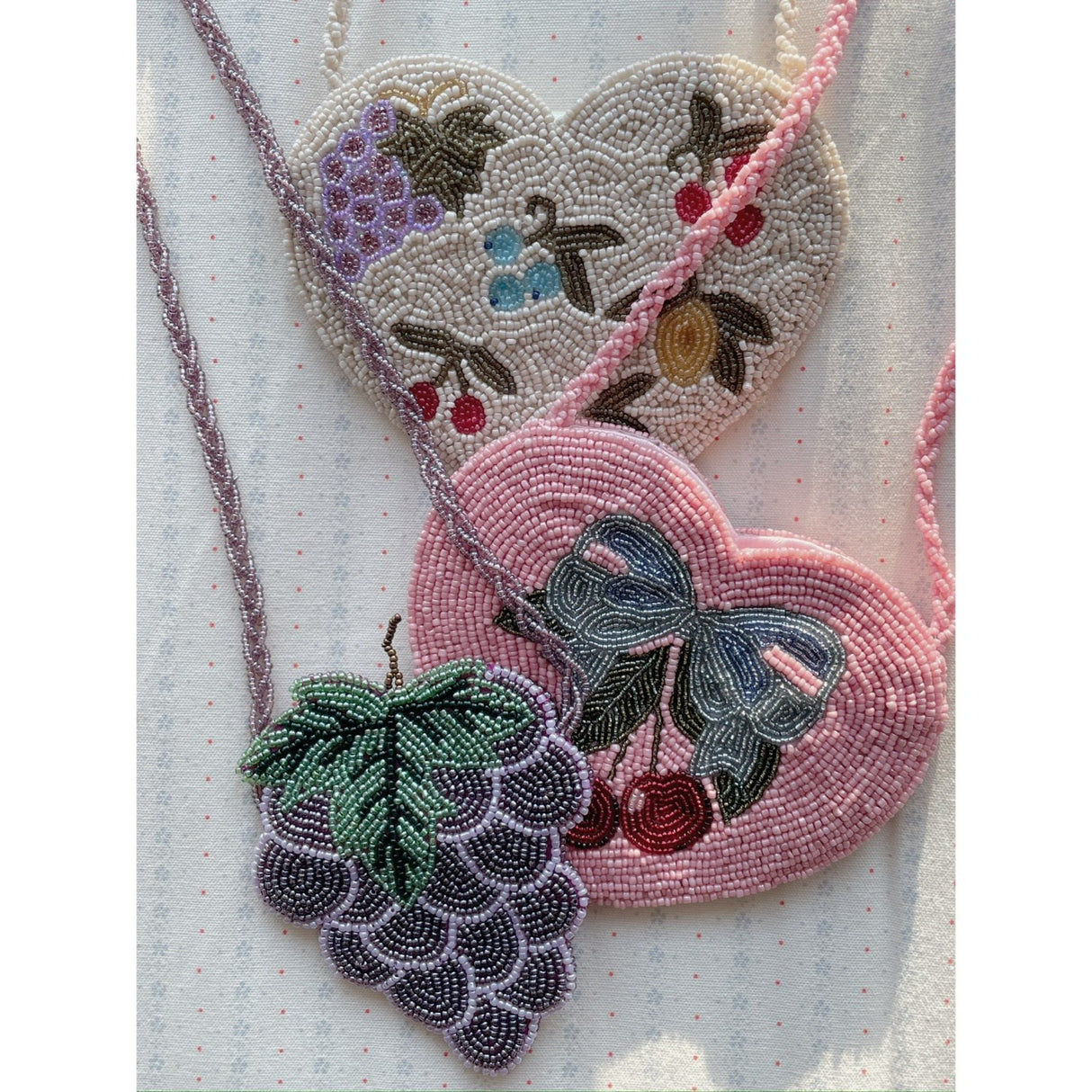 Konges Sløjd Amarena Beaded Heart Veske