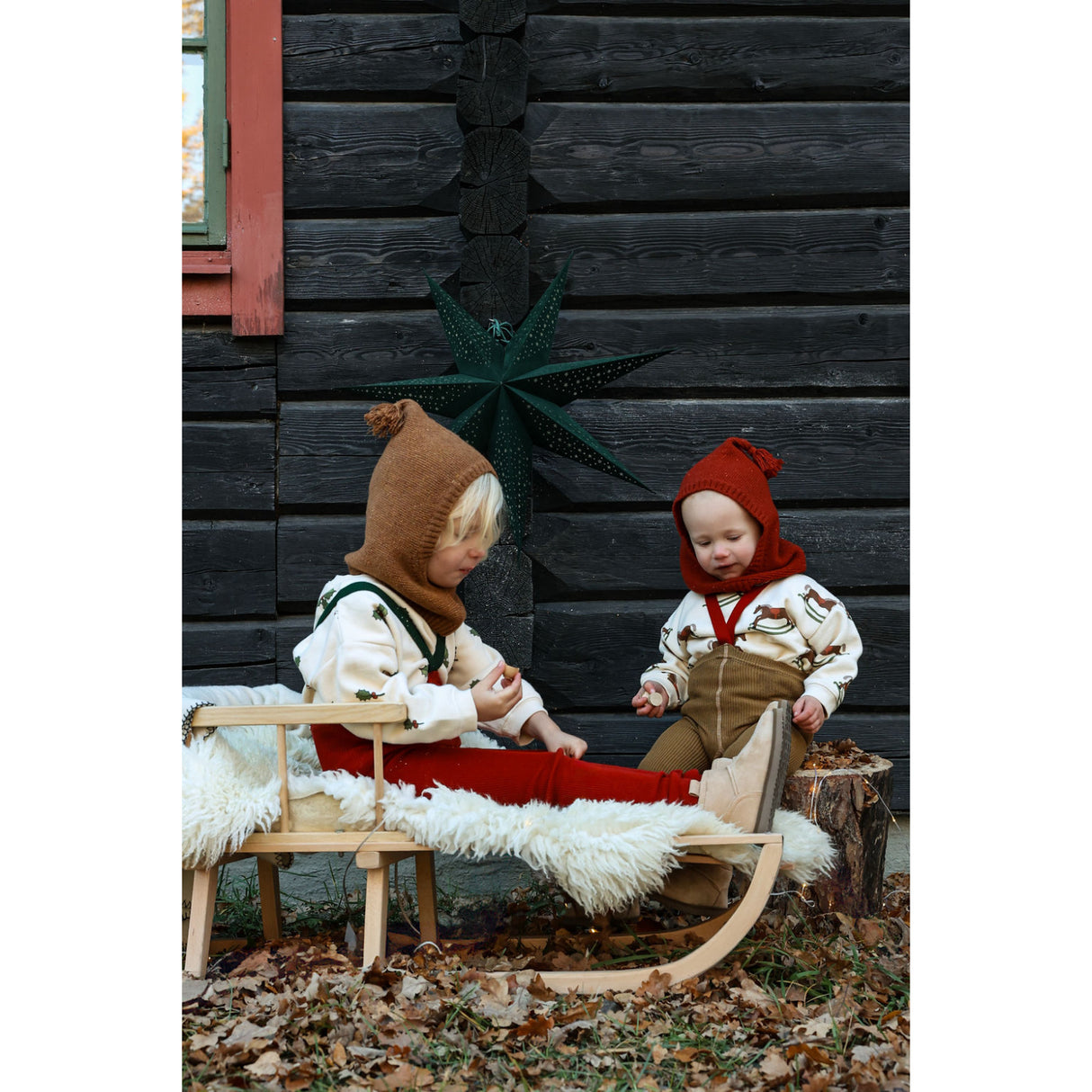 Silly Silas Maple Leaf With Dark Forest Green Footless Strømpebukser Christmas Edition