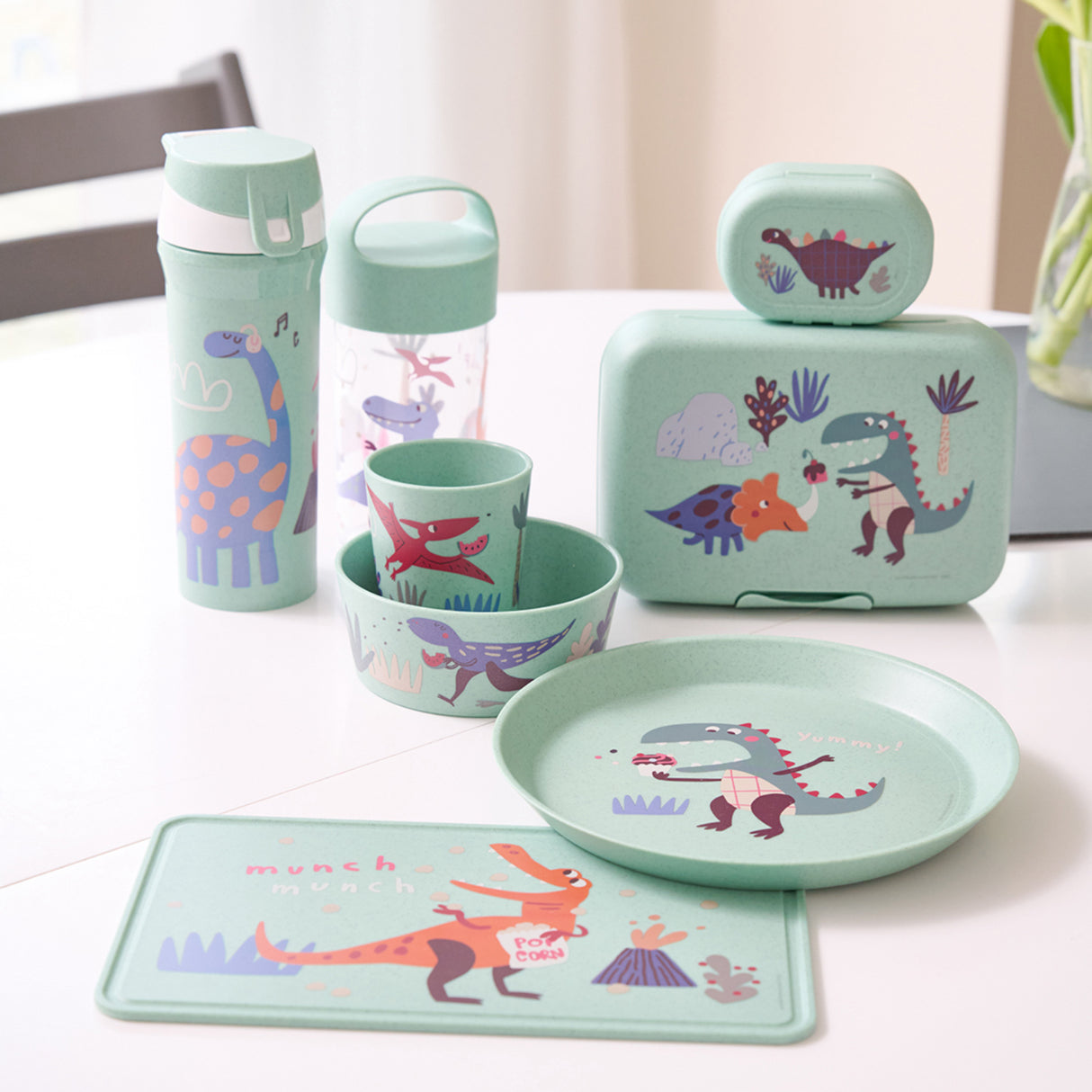 Koziol Organic Sage Green Small Tallerken + Skål + Kopp Connect Rex