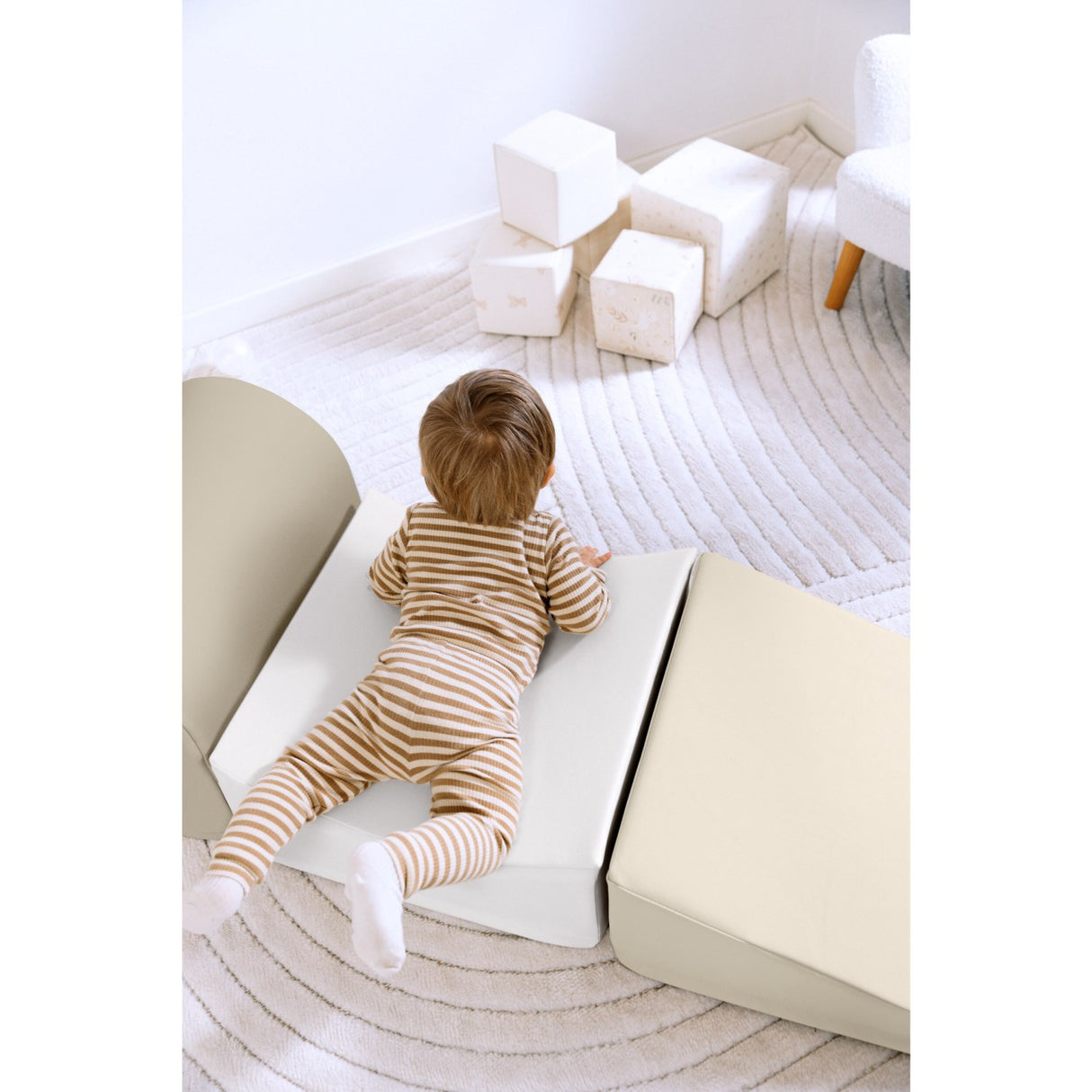 Tumble Time 4-delt mini-trommelsett i vegansk PU-skinn