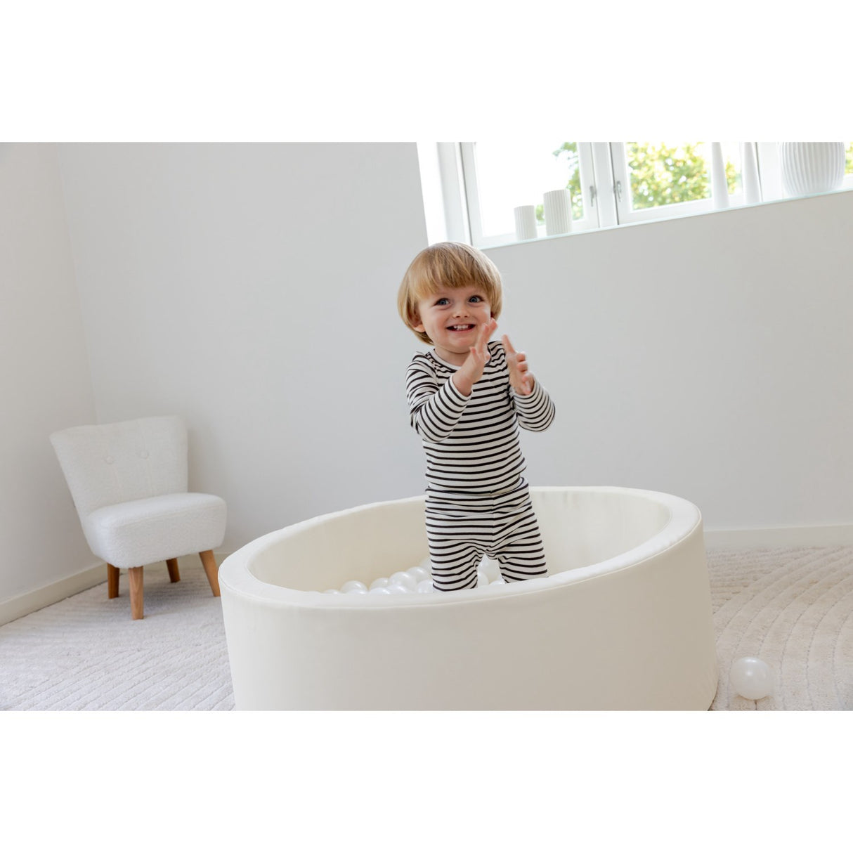 Tumble Time Vanilla Ball Pool i Vegan PU ø90cm 150 stk. Baller