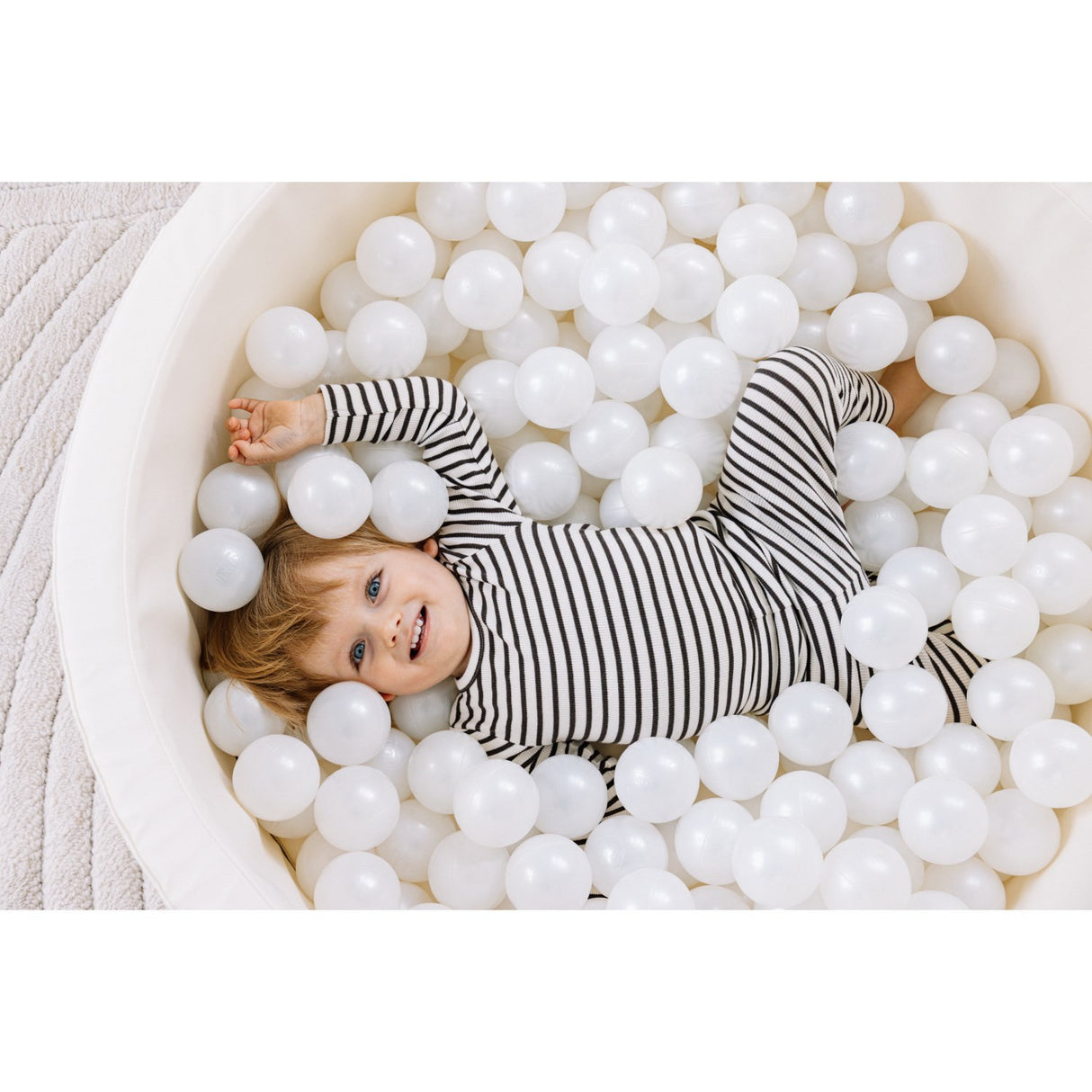 Tumble Time Vanilla Ball Pool i Vegan PU ø90cm 150 stk. Baller