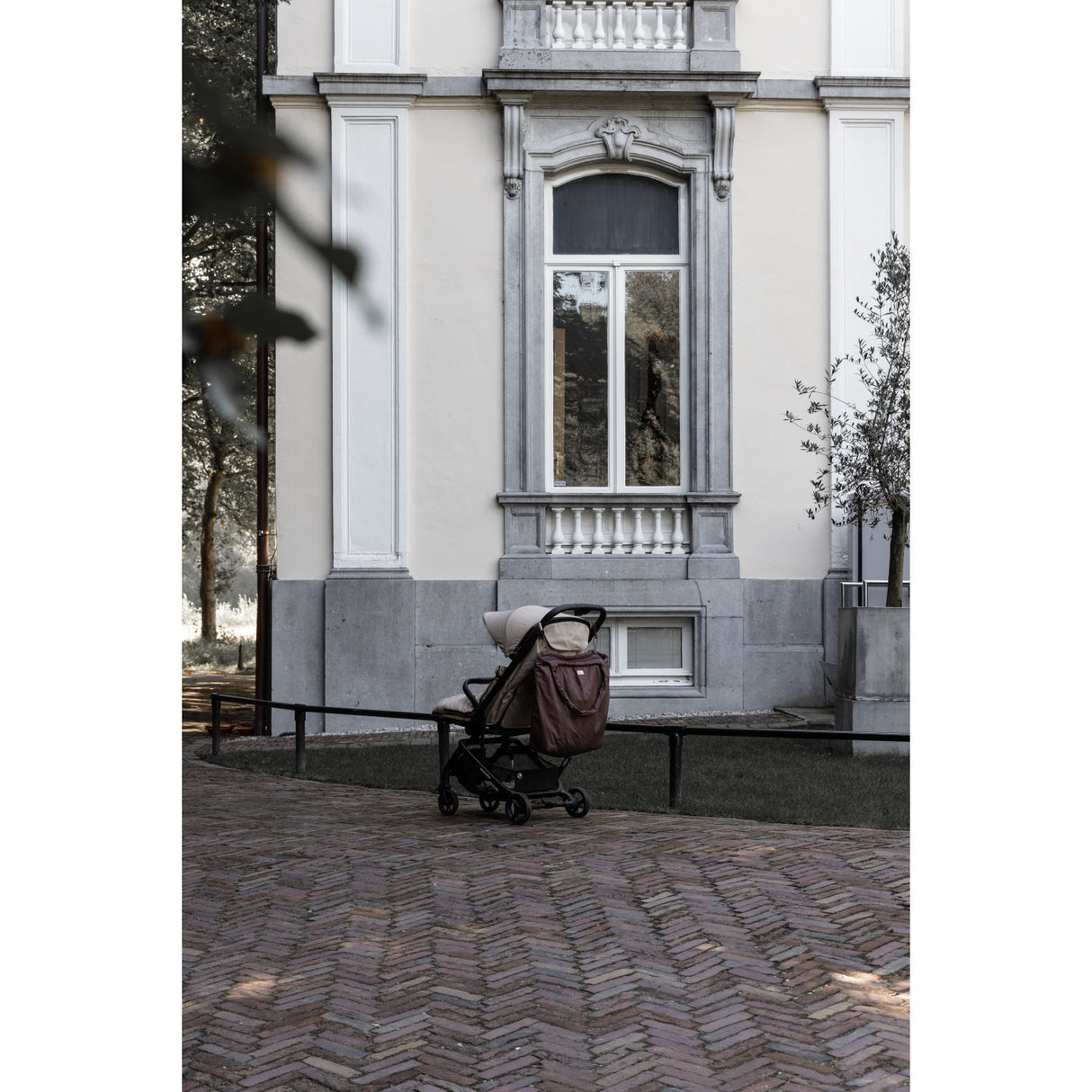 KAS Kopenhagen Brown Kas Multi Purpose Tote Med Fold