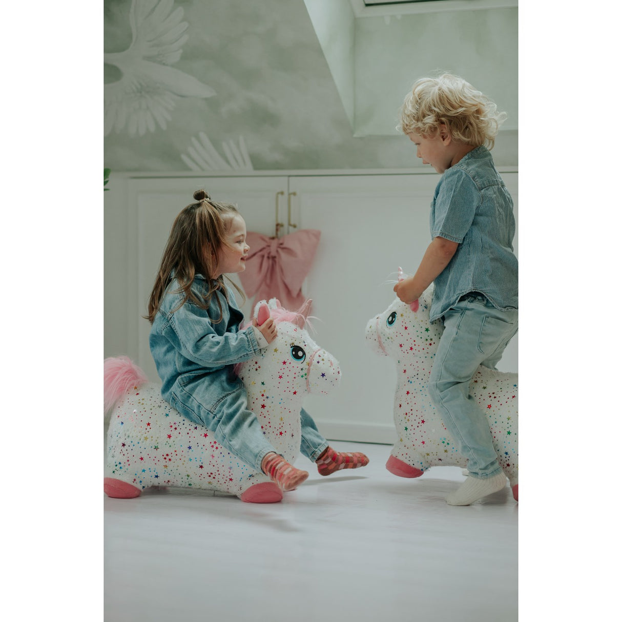 KREA® Hop & Bounce Plys Enhjørning Regnbue