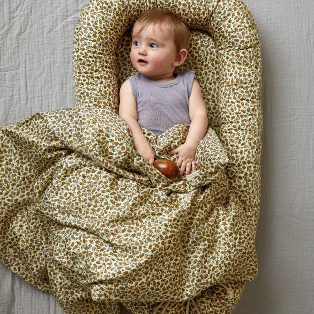 by KlipKlap Lilac Wild Flower Baby Nest