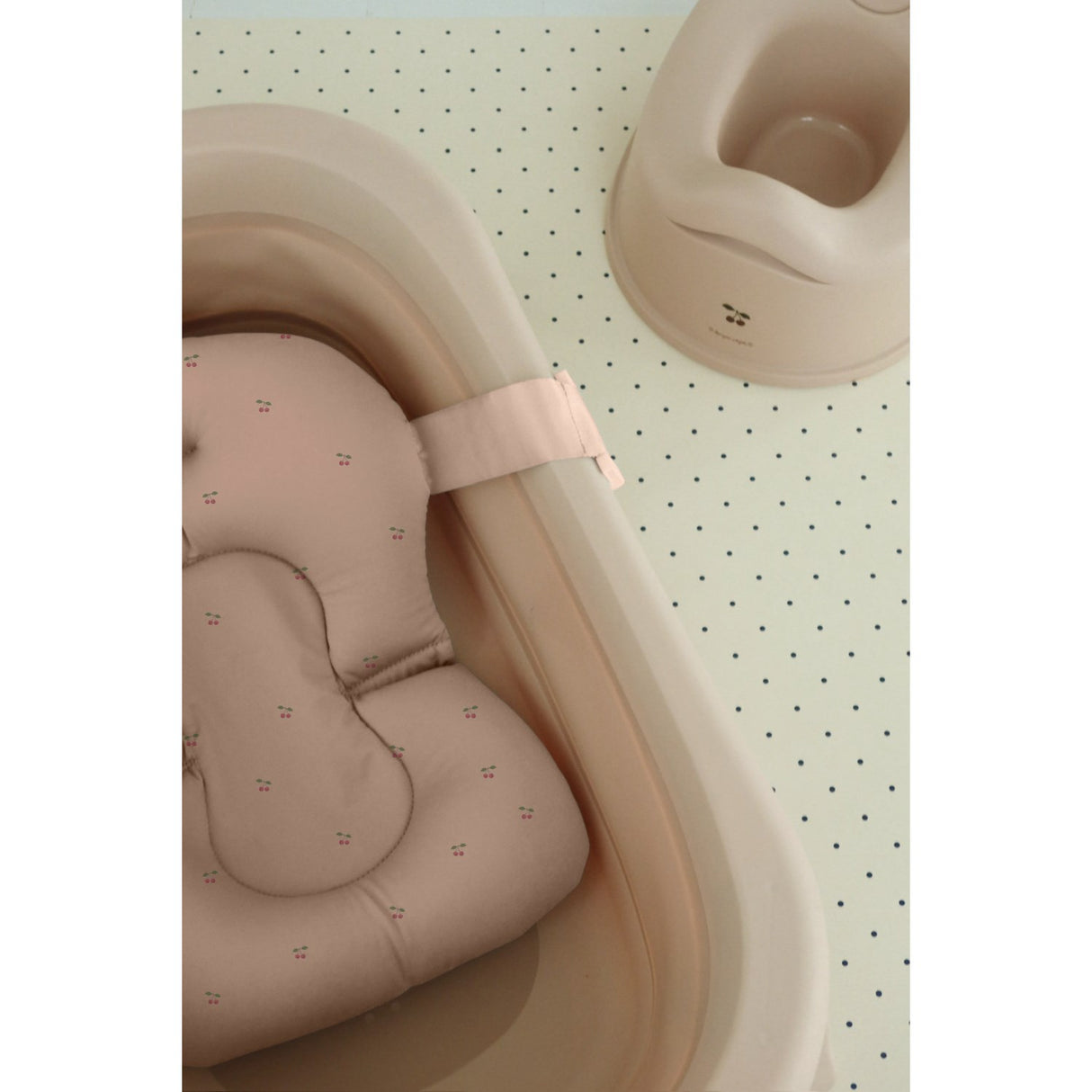 Konges Sløjd Navy Dot Gulv Mat