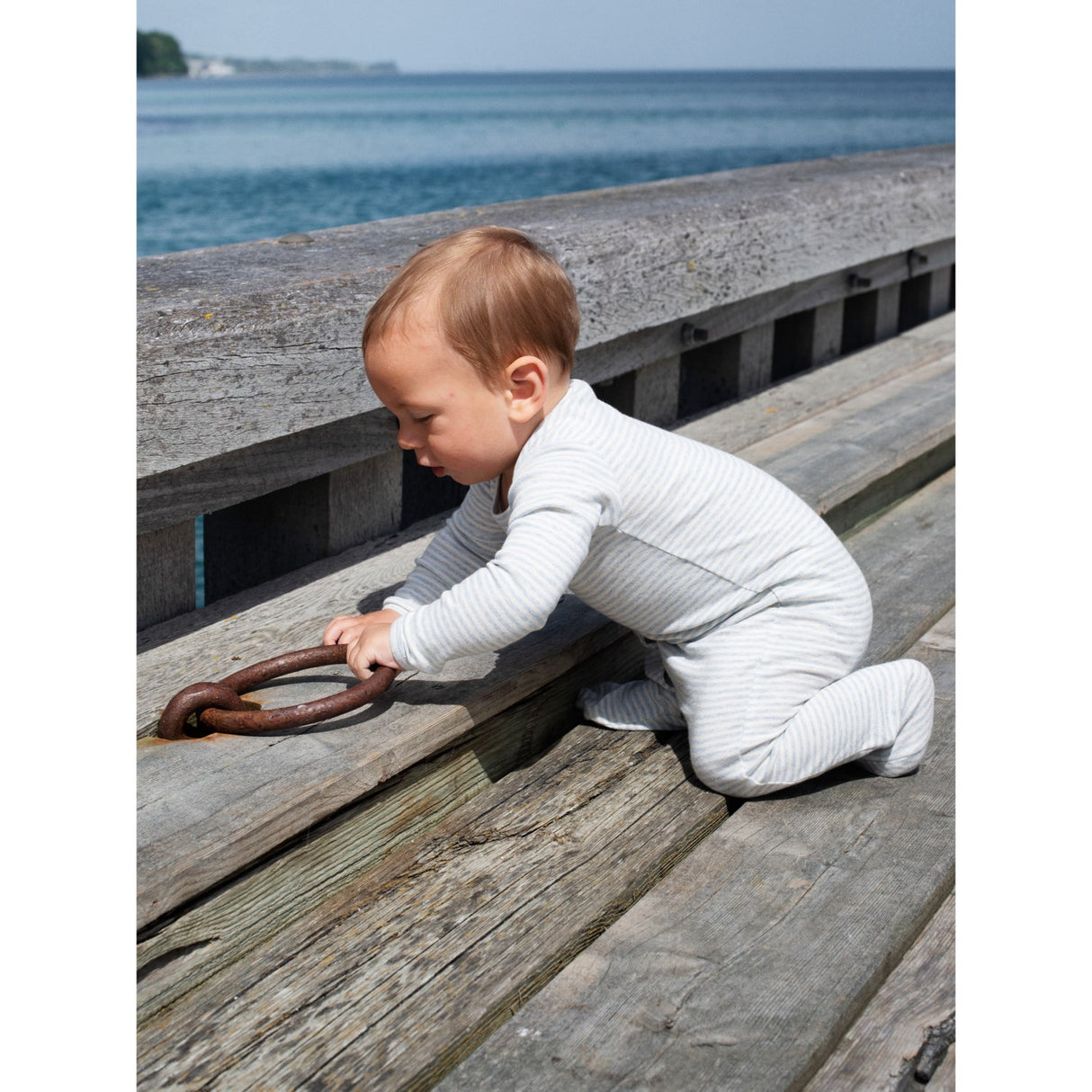 Serendipity Mist/Offwhite Baby Drakt Stripe