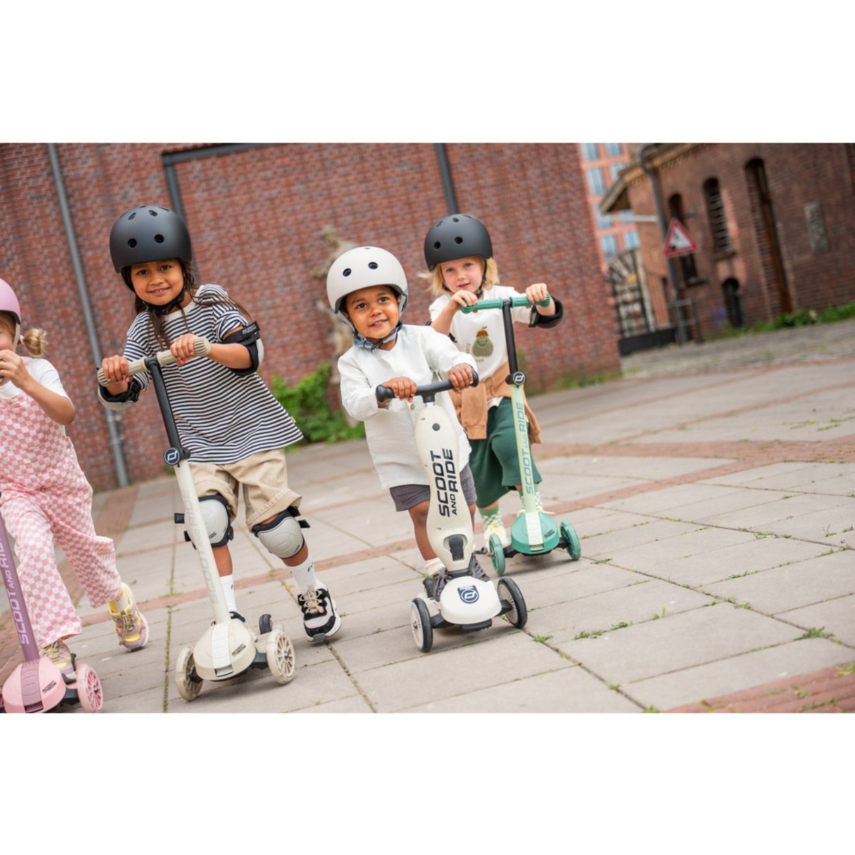 Scoot and Ride Ash Highwaykick 3S