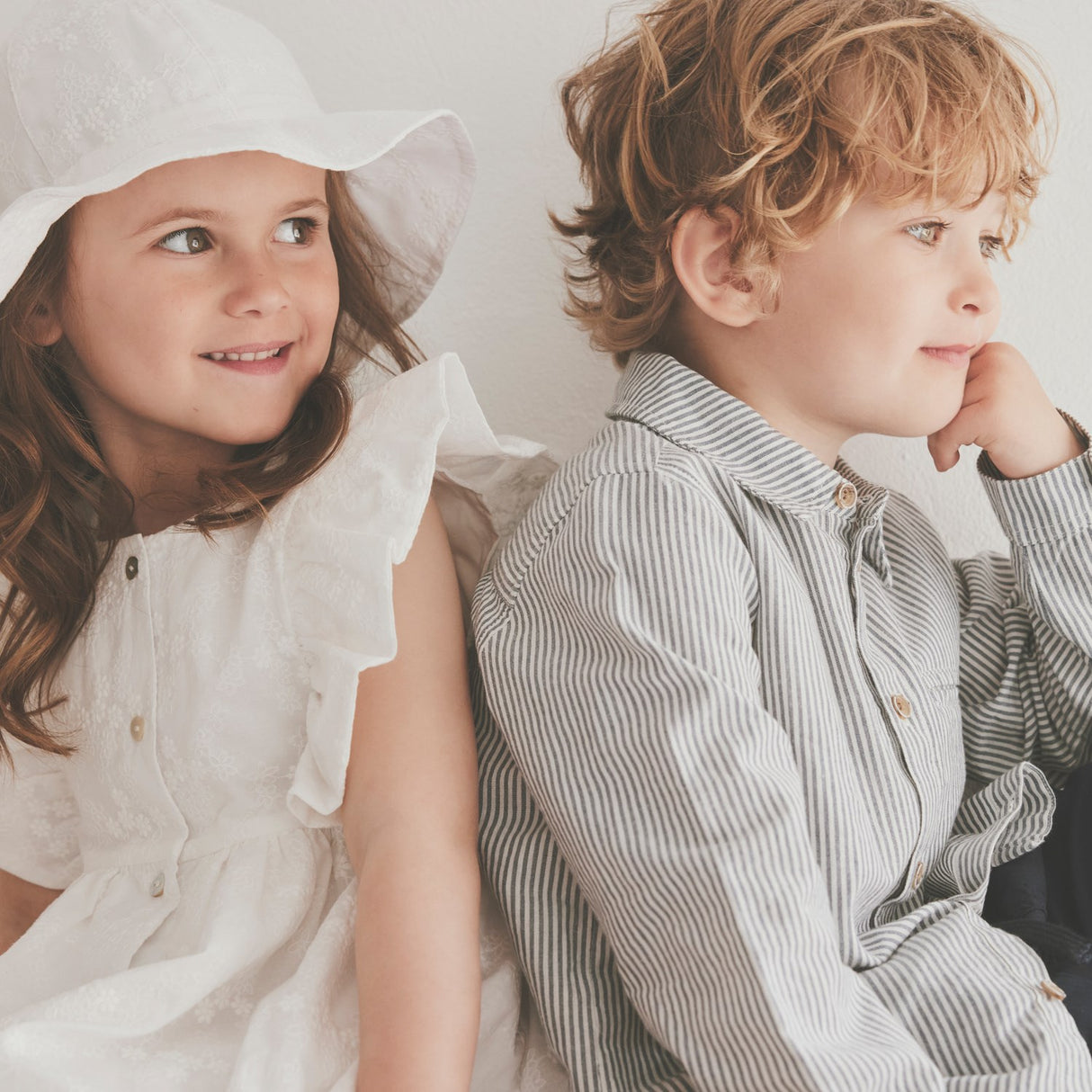 Huttelihut Antique White Summer Lue Embroidery