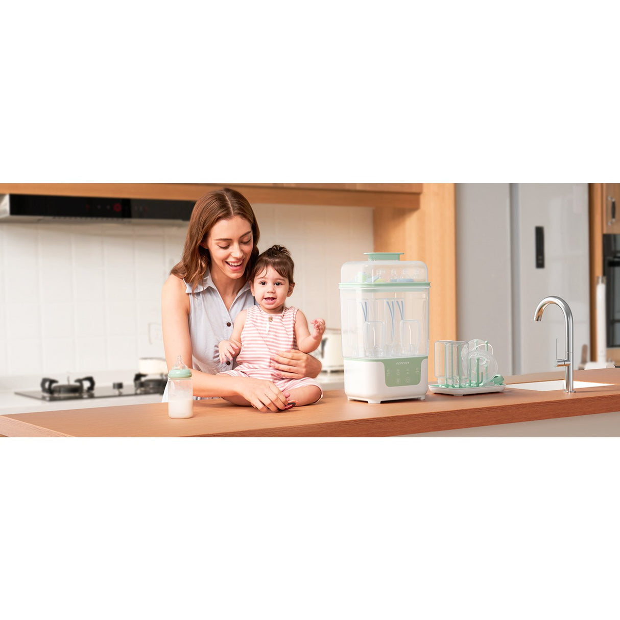 Momcozy BS04 4-in-1 Flaske Sterilizer And Dryer