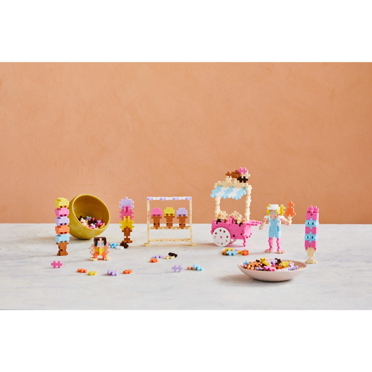 Plus-Plus Learn To Build Ice Cream Shop