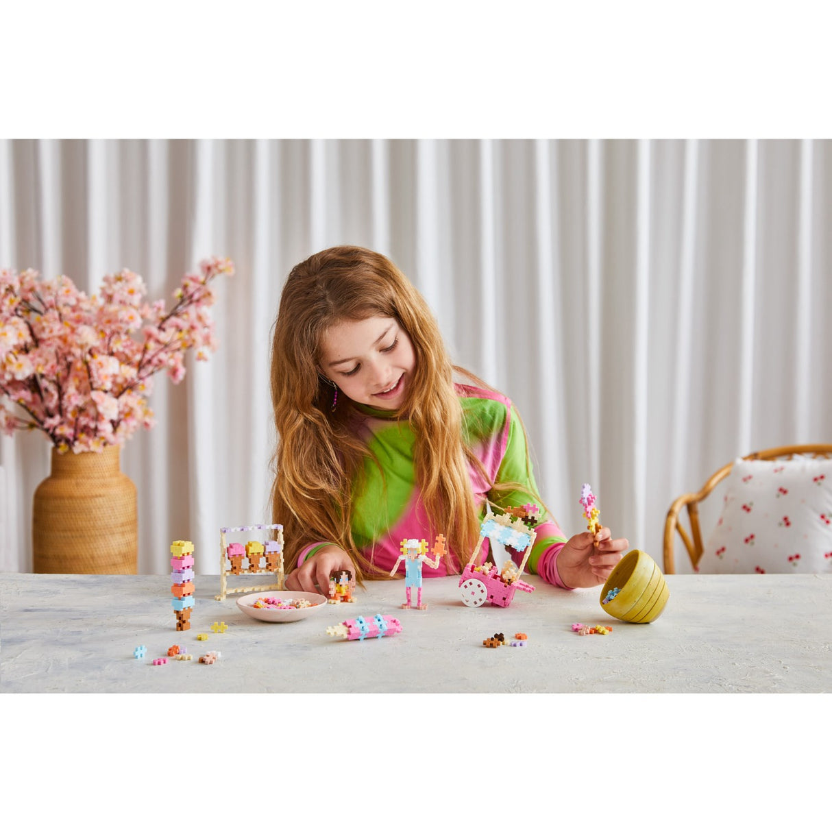 Plus-Plus Learn To Build Ice Cream Shop