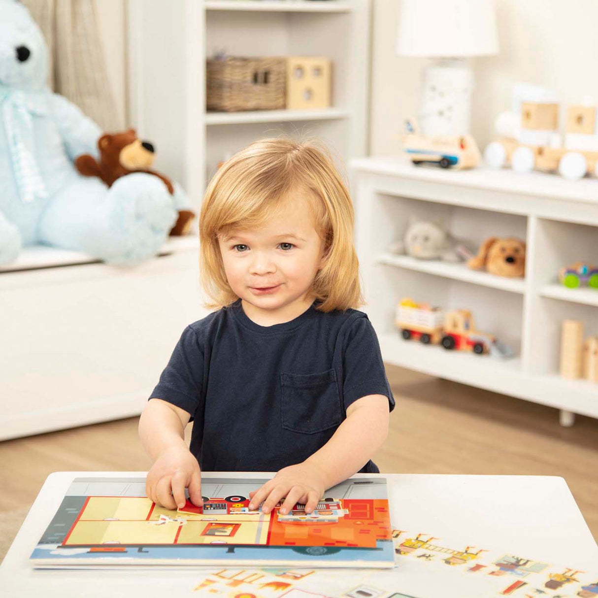 Melissa & Doug Multifarvet Reusable Sticker Pad My Town
