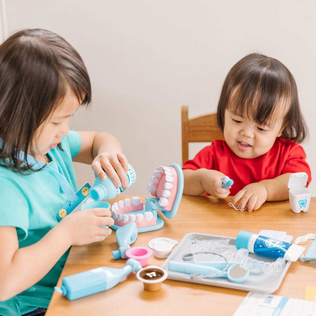 Melissa & Doug Multifarvet Leketøy Super Smile Dentist Play Set