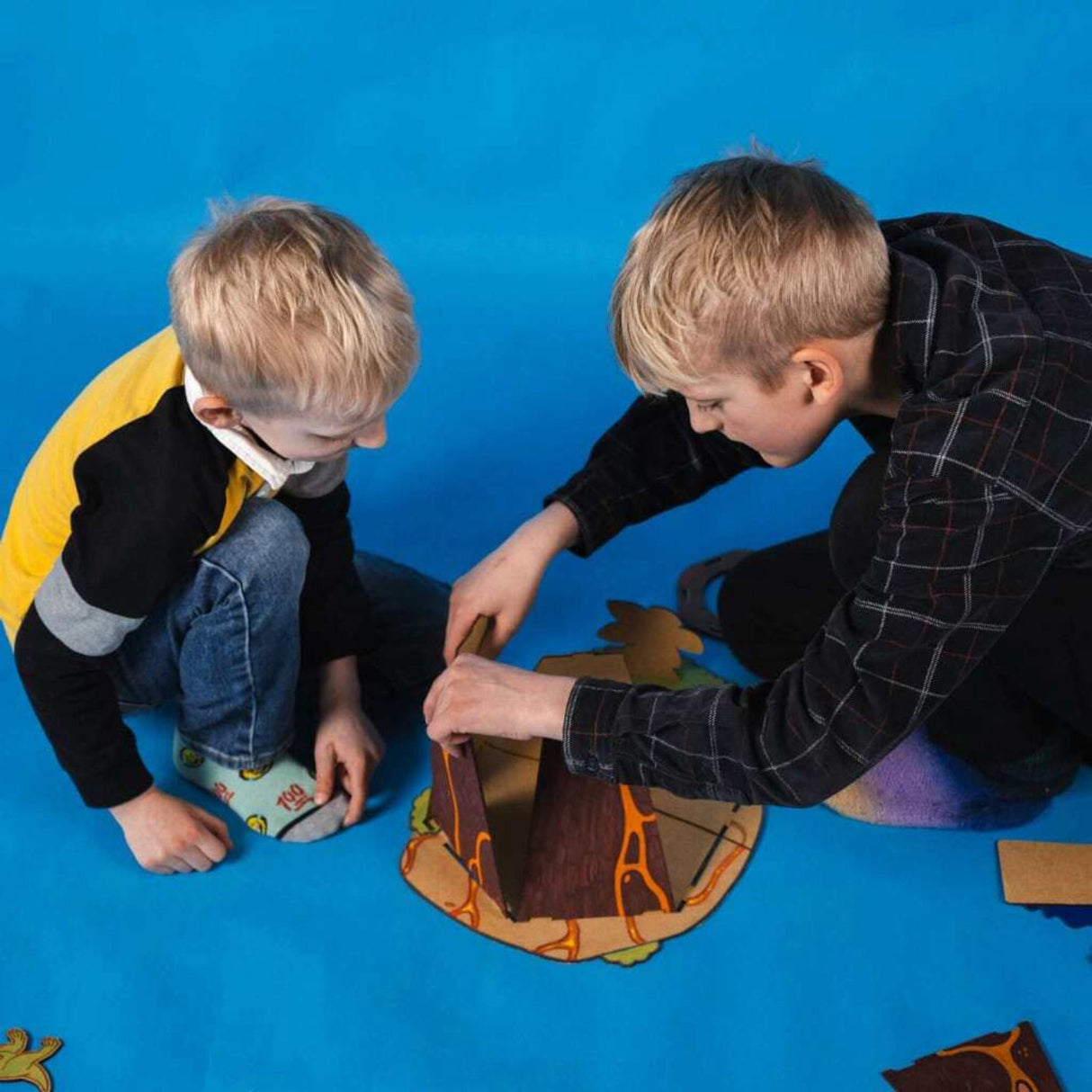 Crateit Dinosaur Wooden Leketøy Volcano Escape