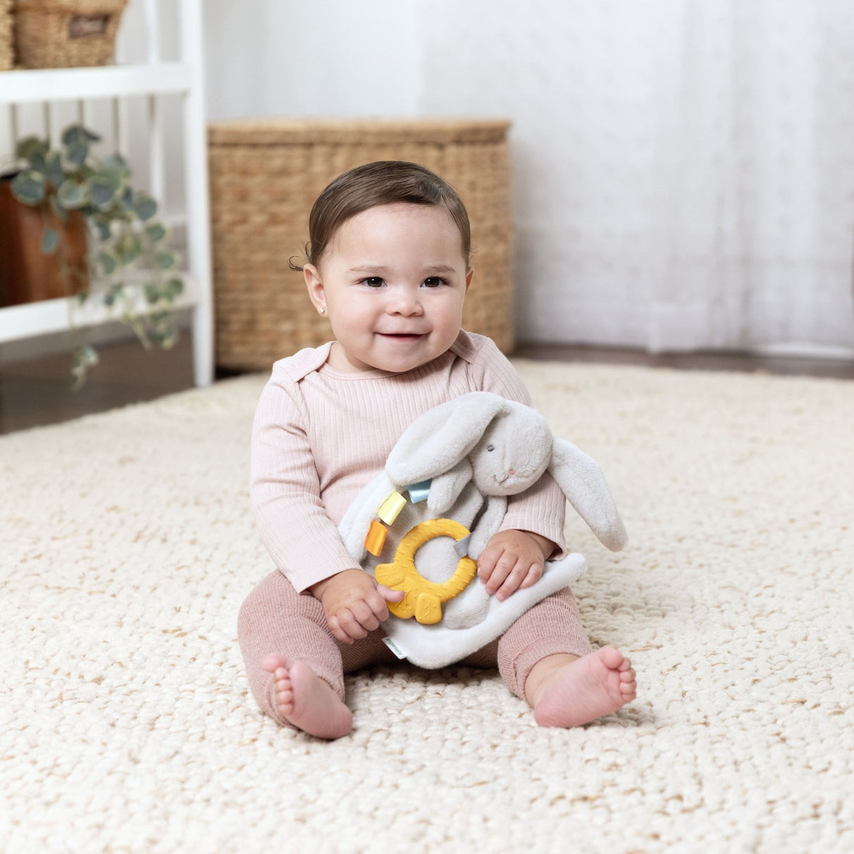Ingenuity Cozy Sylvi™ Plys Lovey & Bitering