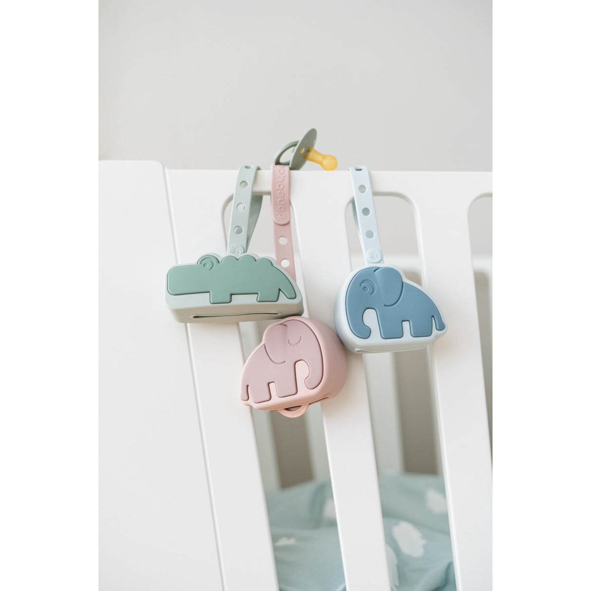 DonebyDeer Green Choco Silikon Sutteholder