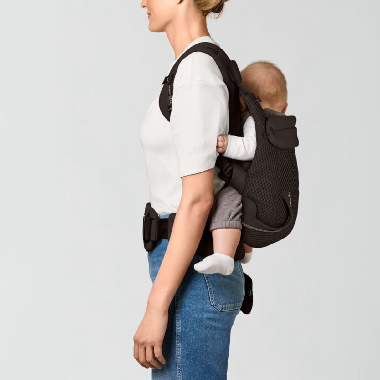 Cybex Chocolate Brown Laya Carrier