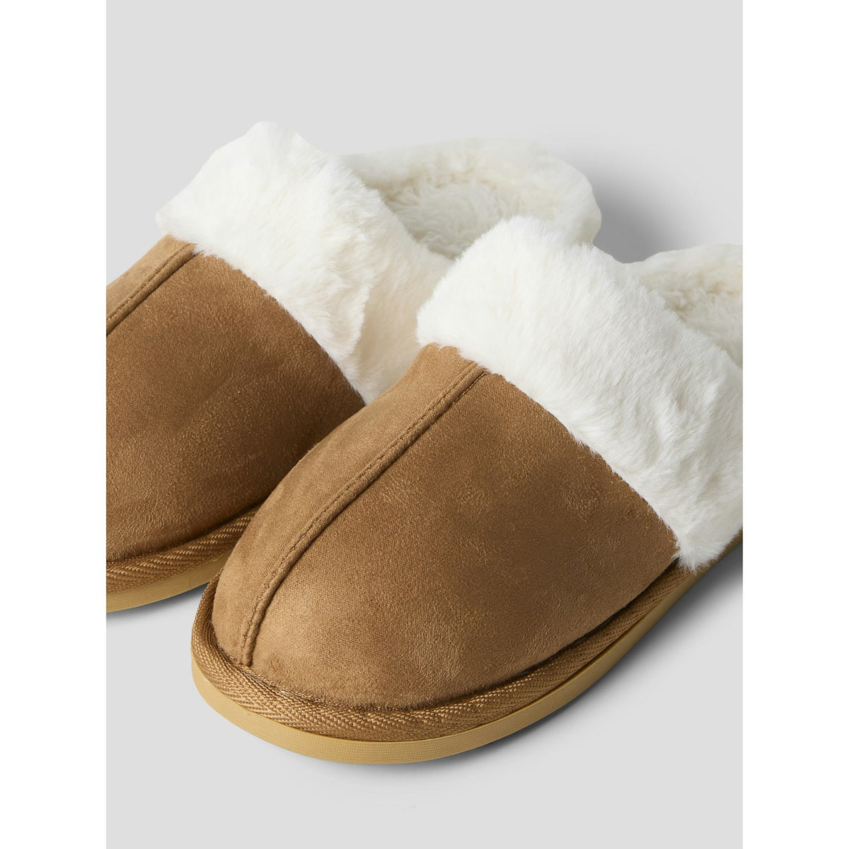 Name It Medal Bronze Fur Detail In Creme Nknreed Homeslipper