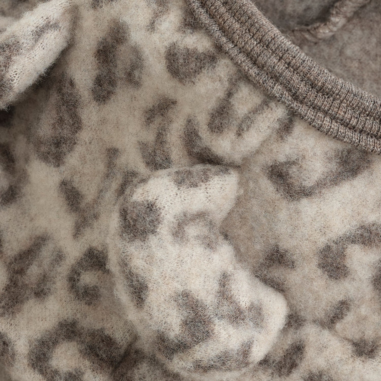 Huttelihut Camel Melange Klapvogn Drakt Ears Ull Fleece Jac