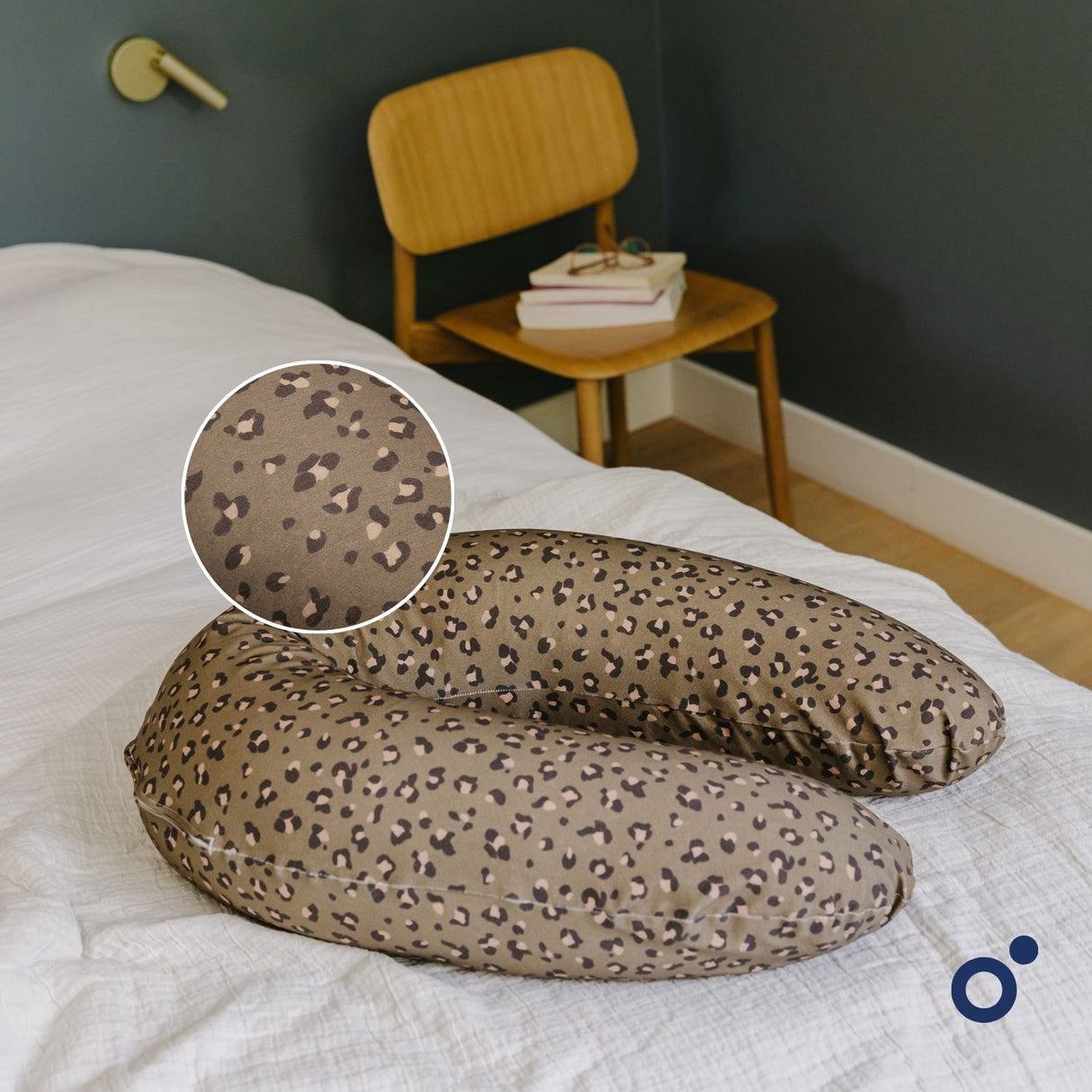 Doomoo Dark Leopard Nursing & Pregnancy Pute