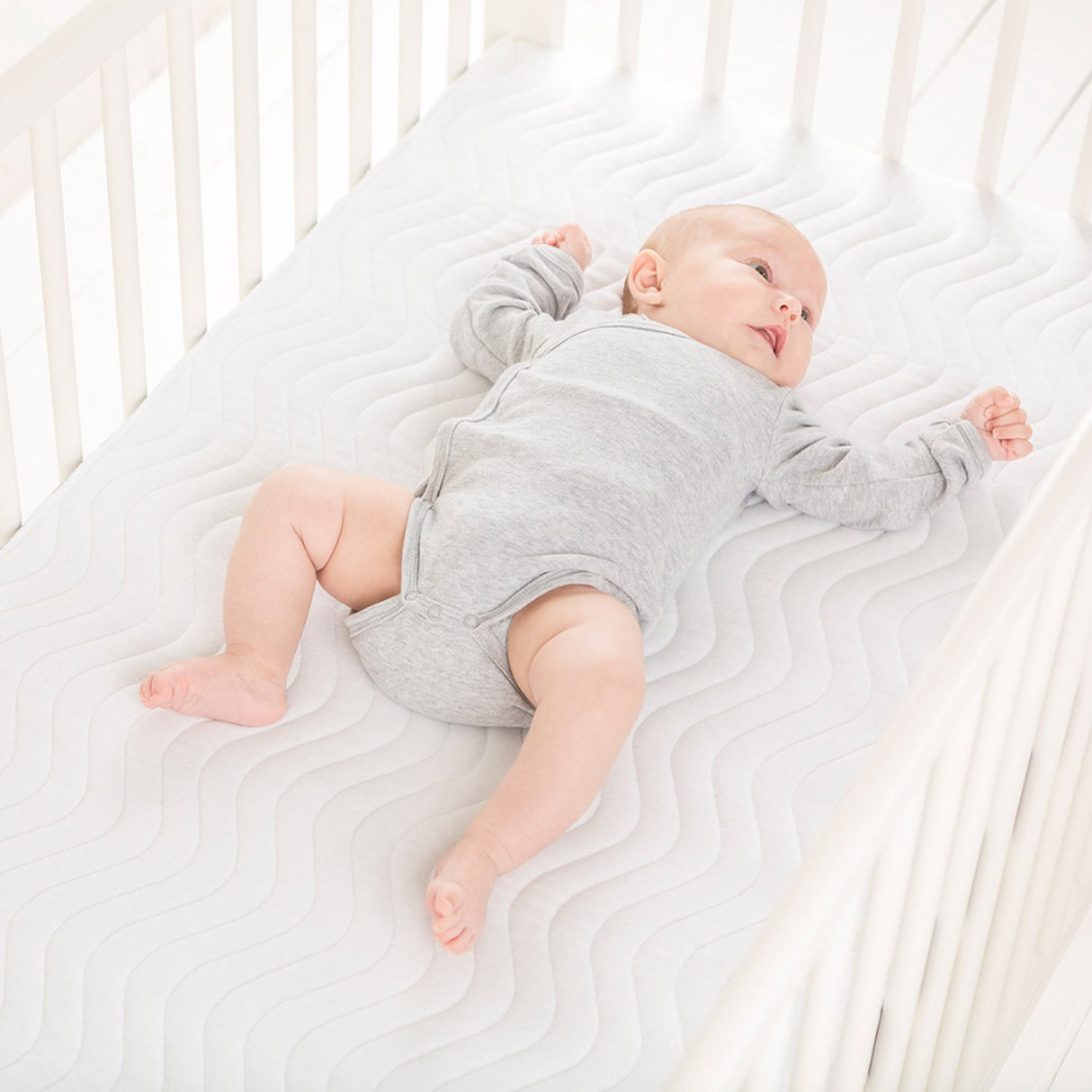 Doomoo White Madras Protector