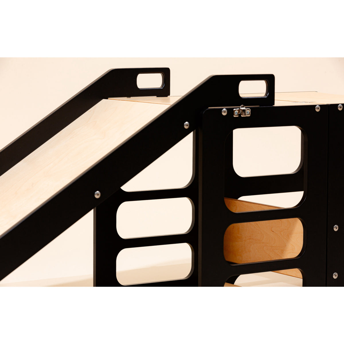 Duck Woodworks Black Foldbar EC Kitchen Tower Med Slide Sett
