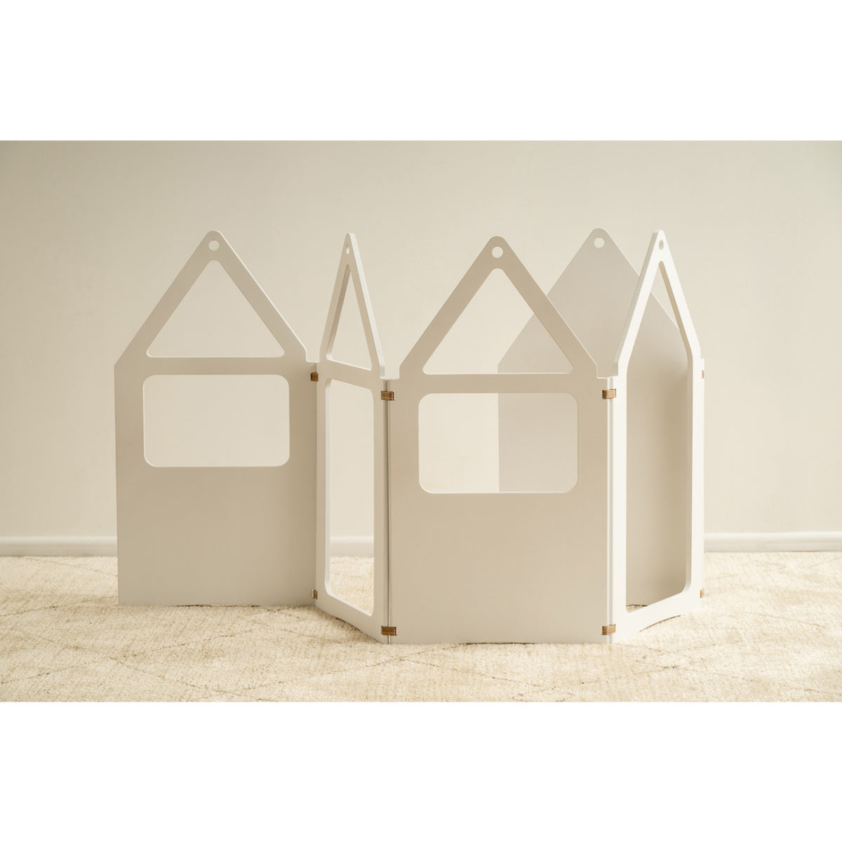 Duck Woodworks White Zig Zag House Plus