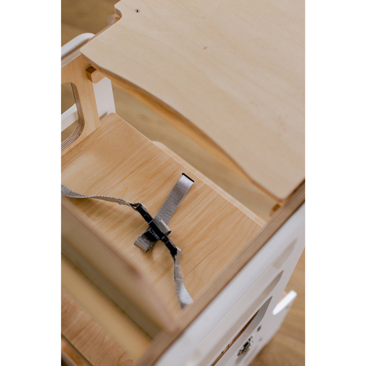 Duck Woodworks White Foldbar EC Kitchen Tower Med Højt Stol Addon Sett