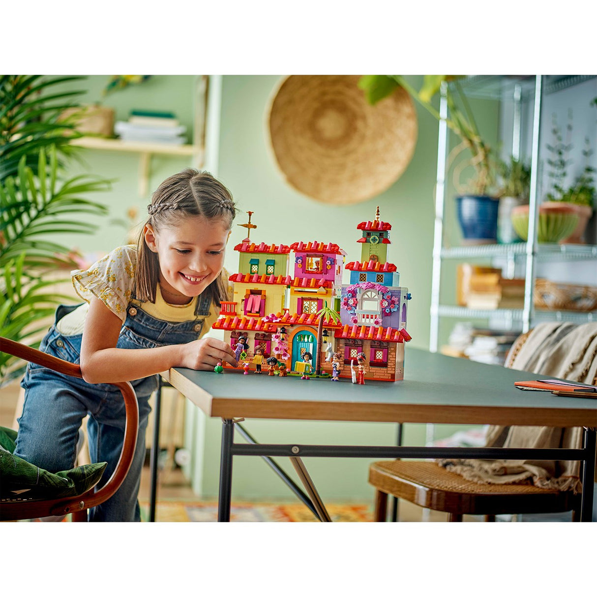 LEGO® Disney™ Det magiske madrigalhuset