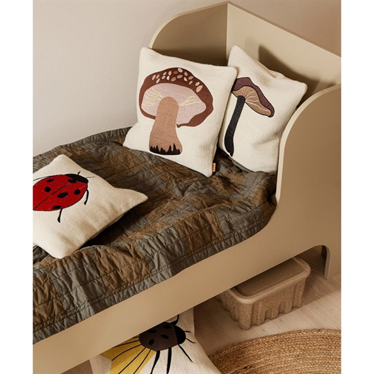 Ferm Living Forest Embroidered Pude Porcini