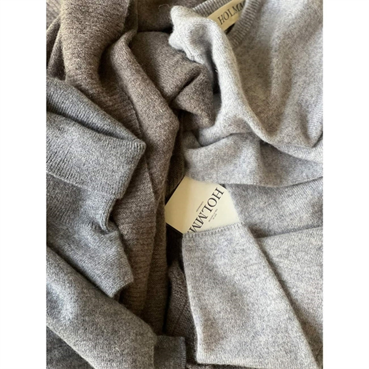 HOLMM Derby Lou Cashmere Strikk Halsedisse