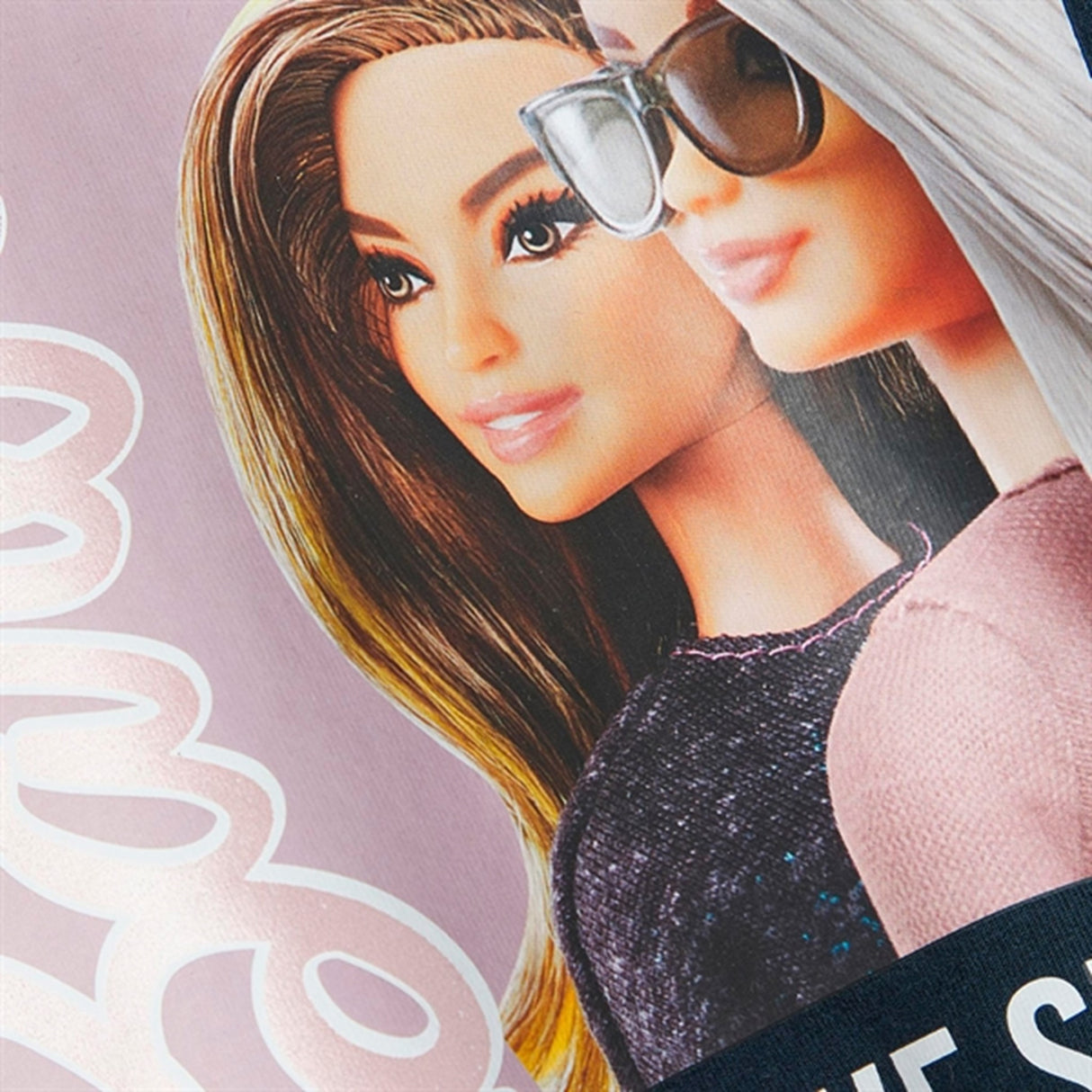 Name it Dark Sapphire Jetana Barbie Genser