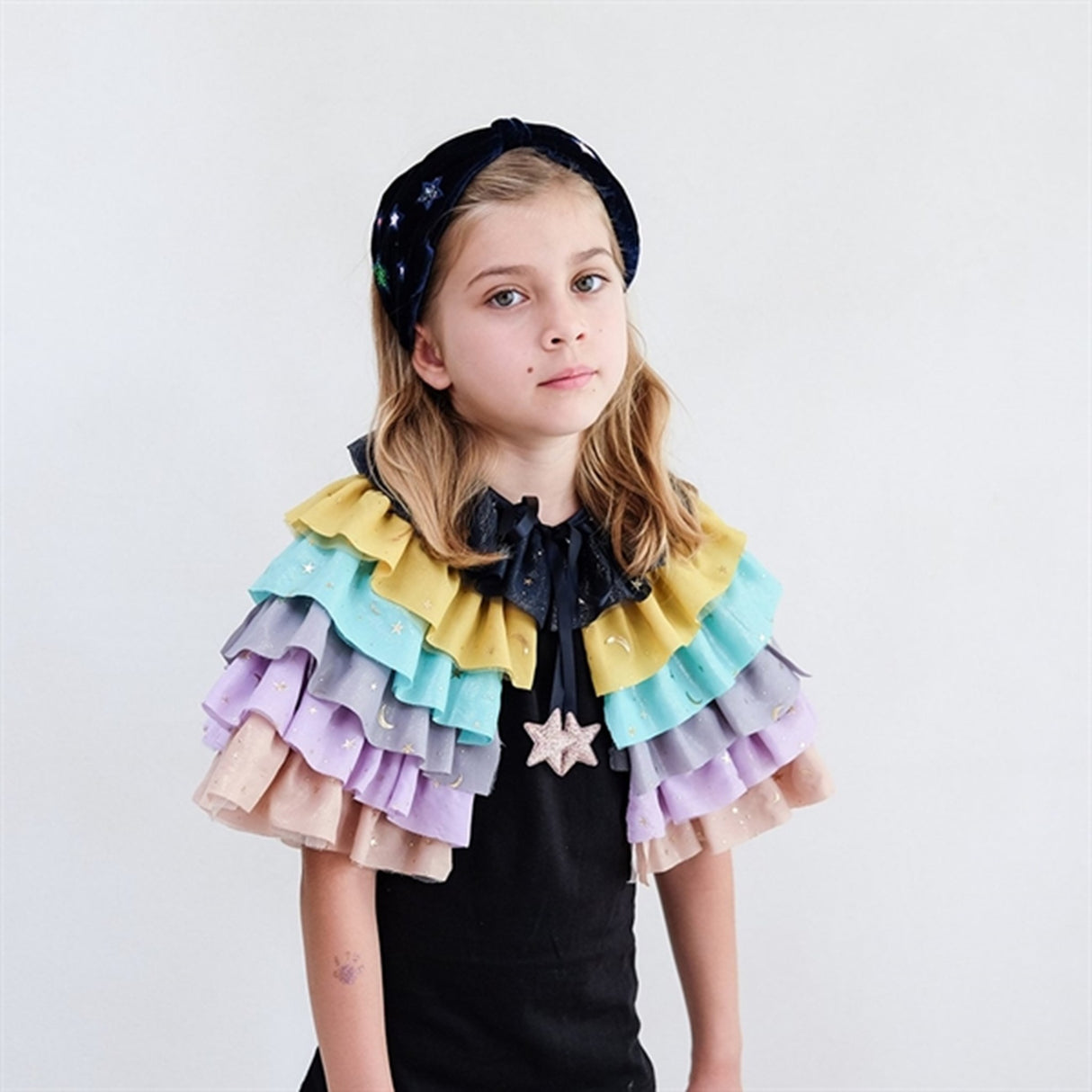 Mimi & Lula Kappe Rainbow Ruffle