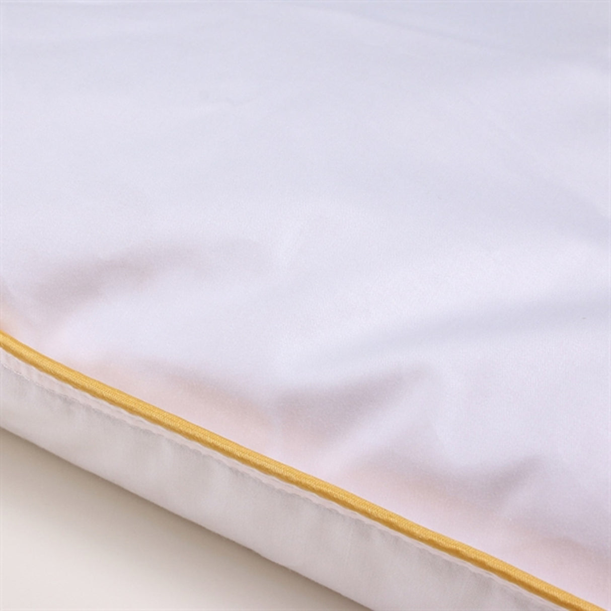 QUILTS OF DENMARK Happy Kids Junior Pute Gåsedun HØY