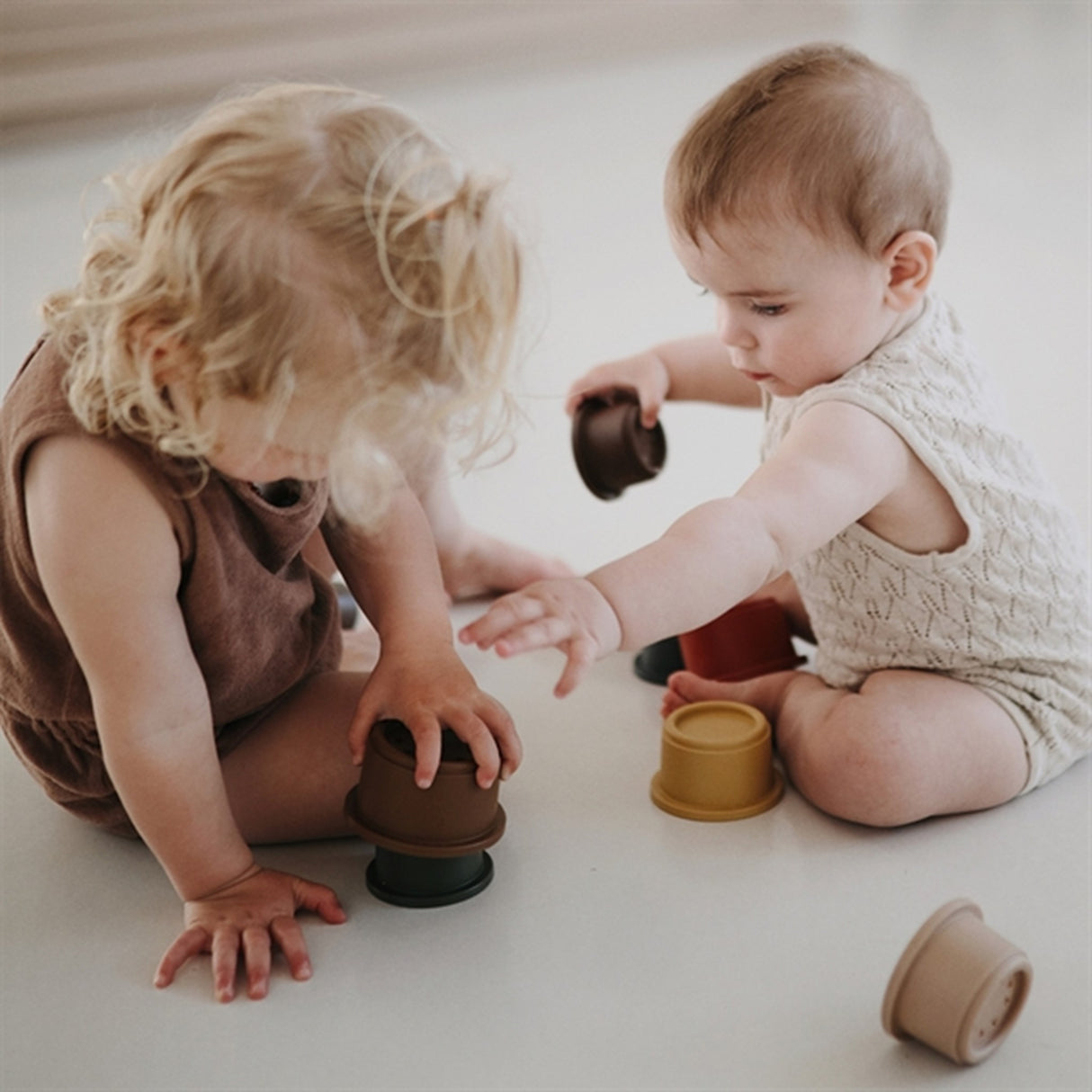 Mushie Stable Kopper Retro