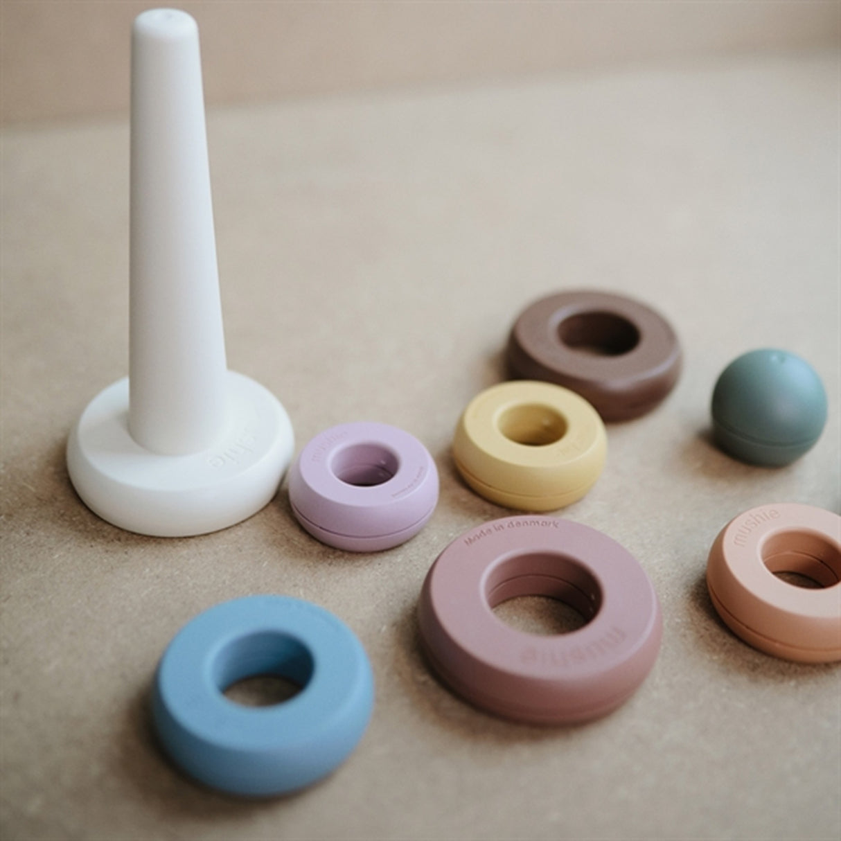 Mushie Stabletårn Rustic