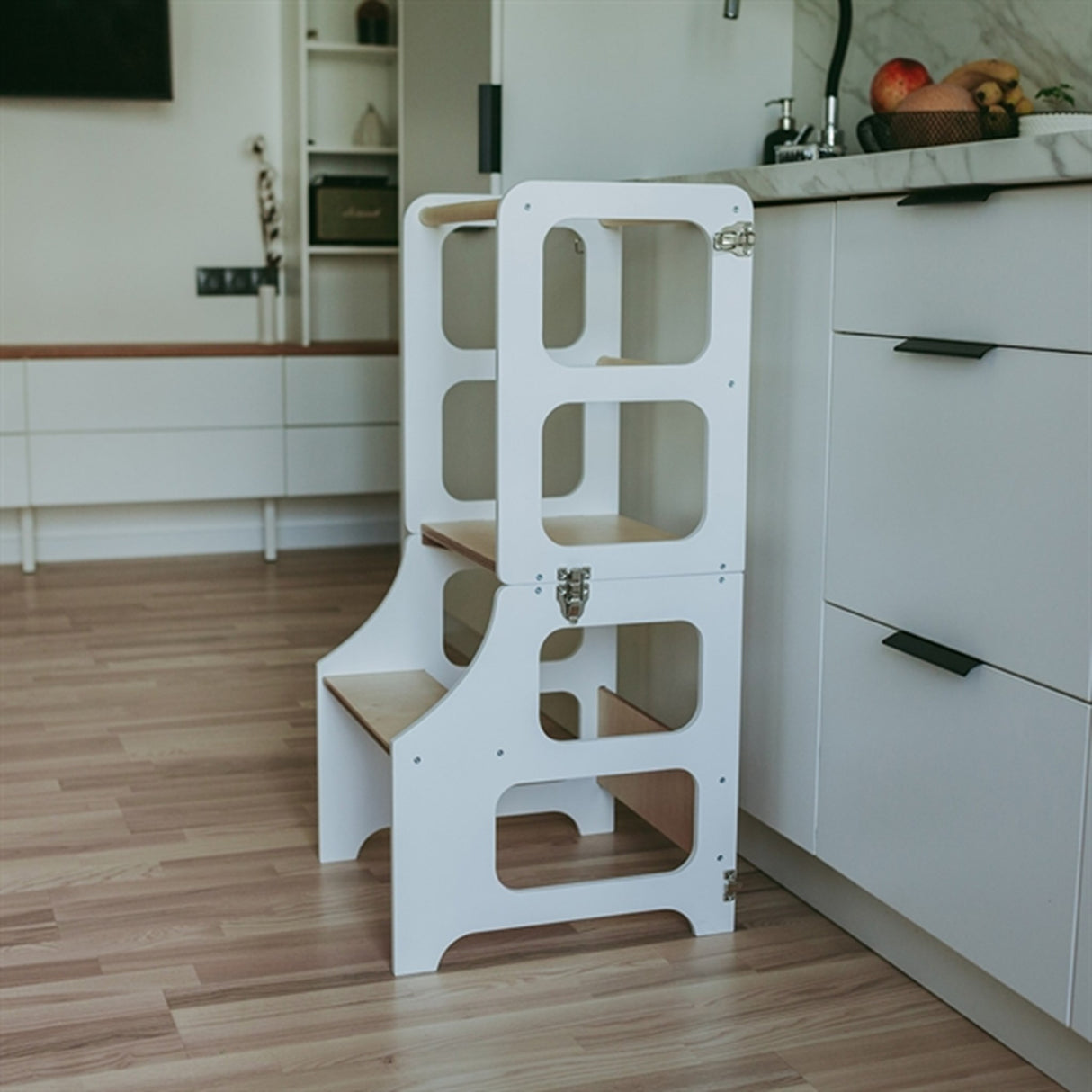 Duck Woodworks Foldable Kitchen Tower w. Slide White 7