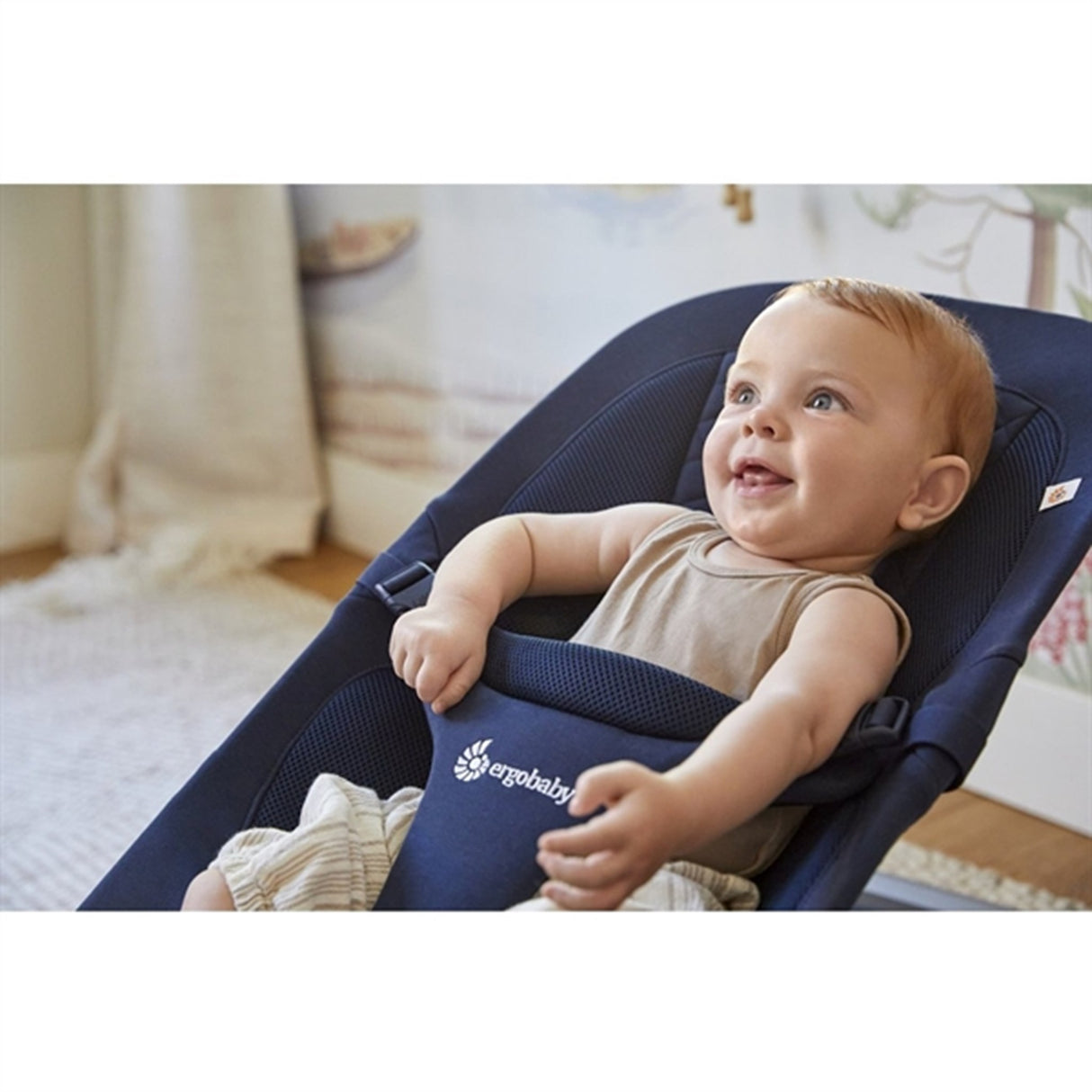 Ergobaby Evolve 3-I-1 Hvilestol Midnight Blue