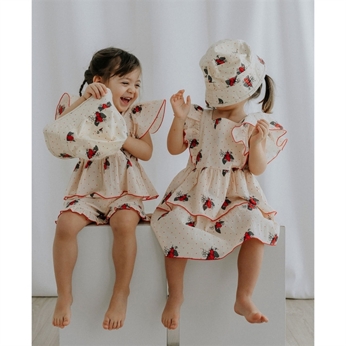 Fliink Sandshell Dot Aop Summerbuzz Topp