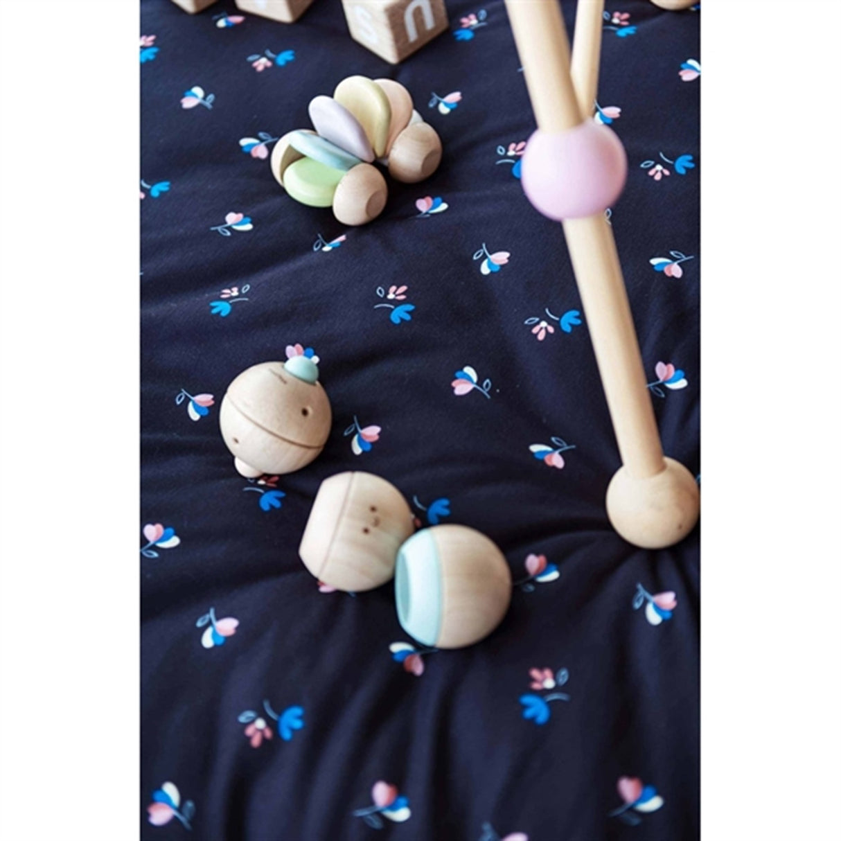 Play&Go 3-i-1 Leketeppe Soft Flowers
