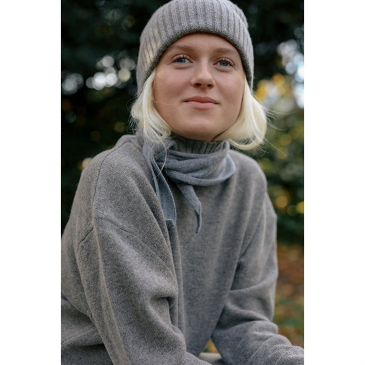 HOLMM Derby Foty Cashmere Strikk Skjerf