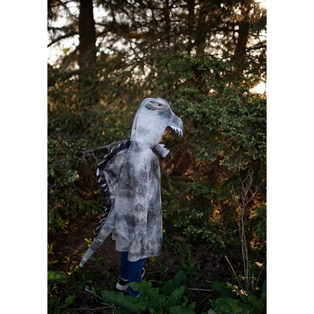 Great Pretenders Grandasaurus Spinosaurus Cape