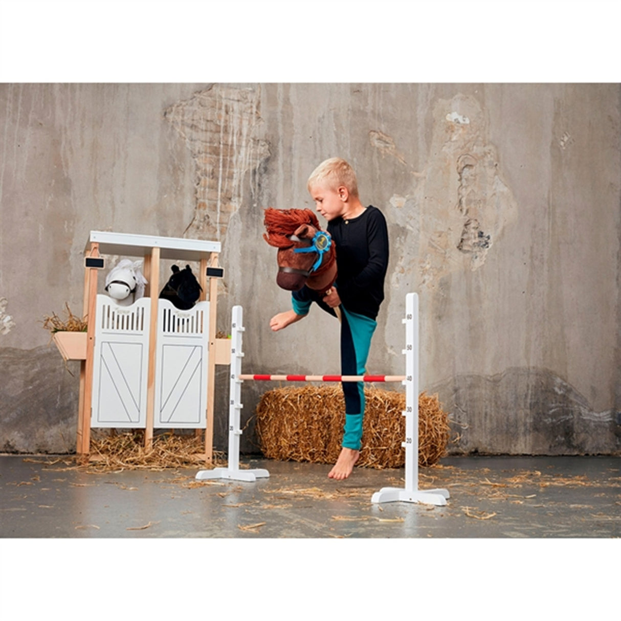 by Astrup Gal Heste Spring