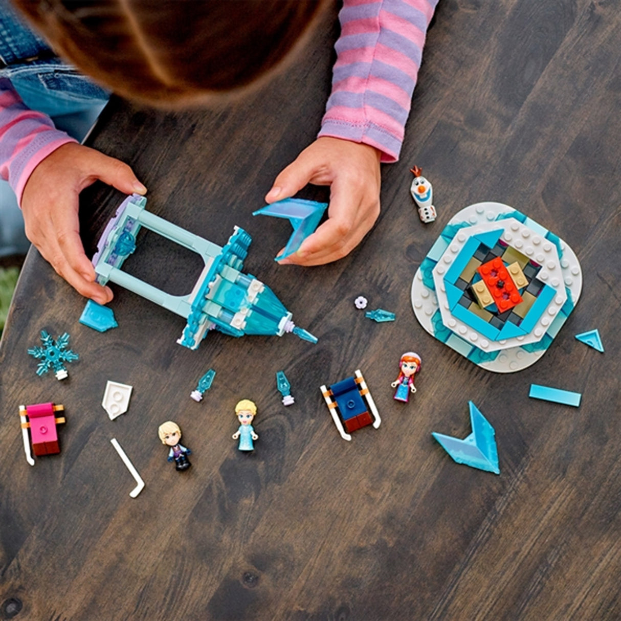 LEGO® Disney™ Anna og Elsas Magiske Karusell